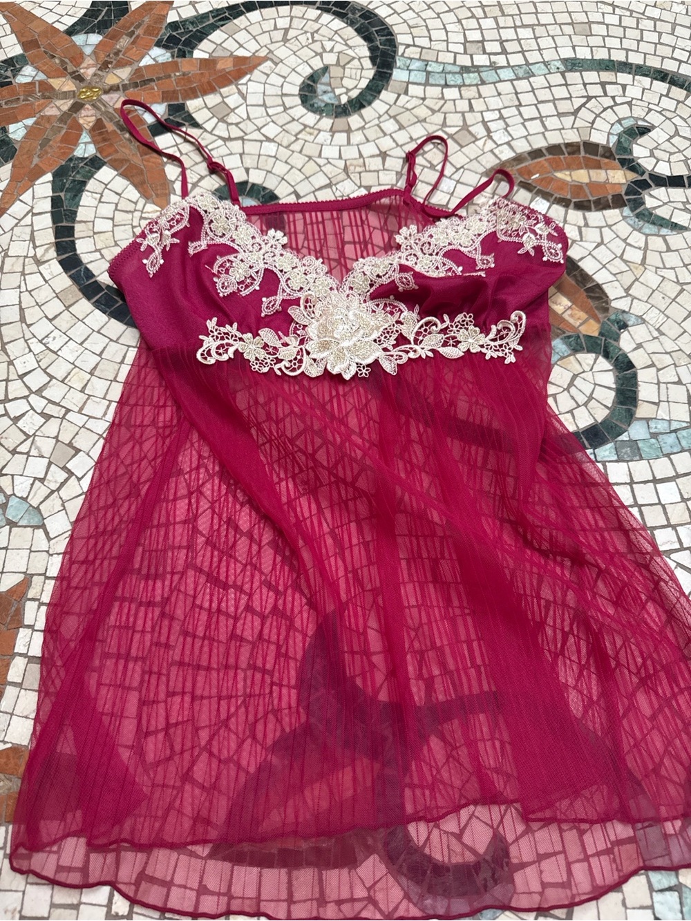 Women's Lace-Embellished Burgundy Babydoll Chemise